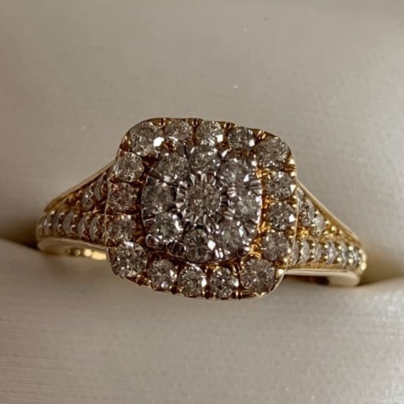 Men 1ct diamond 10k gold ring (Brand NEW with box)